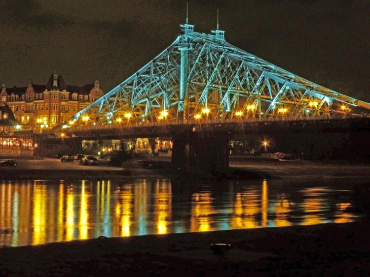 Apartments In Dresden Am Elbufer Екстериор снимка